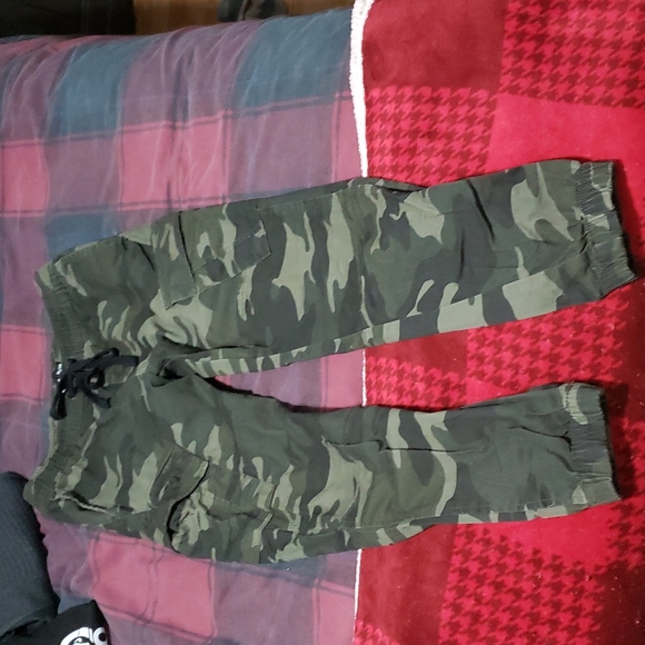 Cargo Joggers, Army Print - Picture 4 of 5